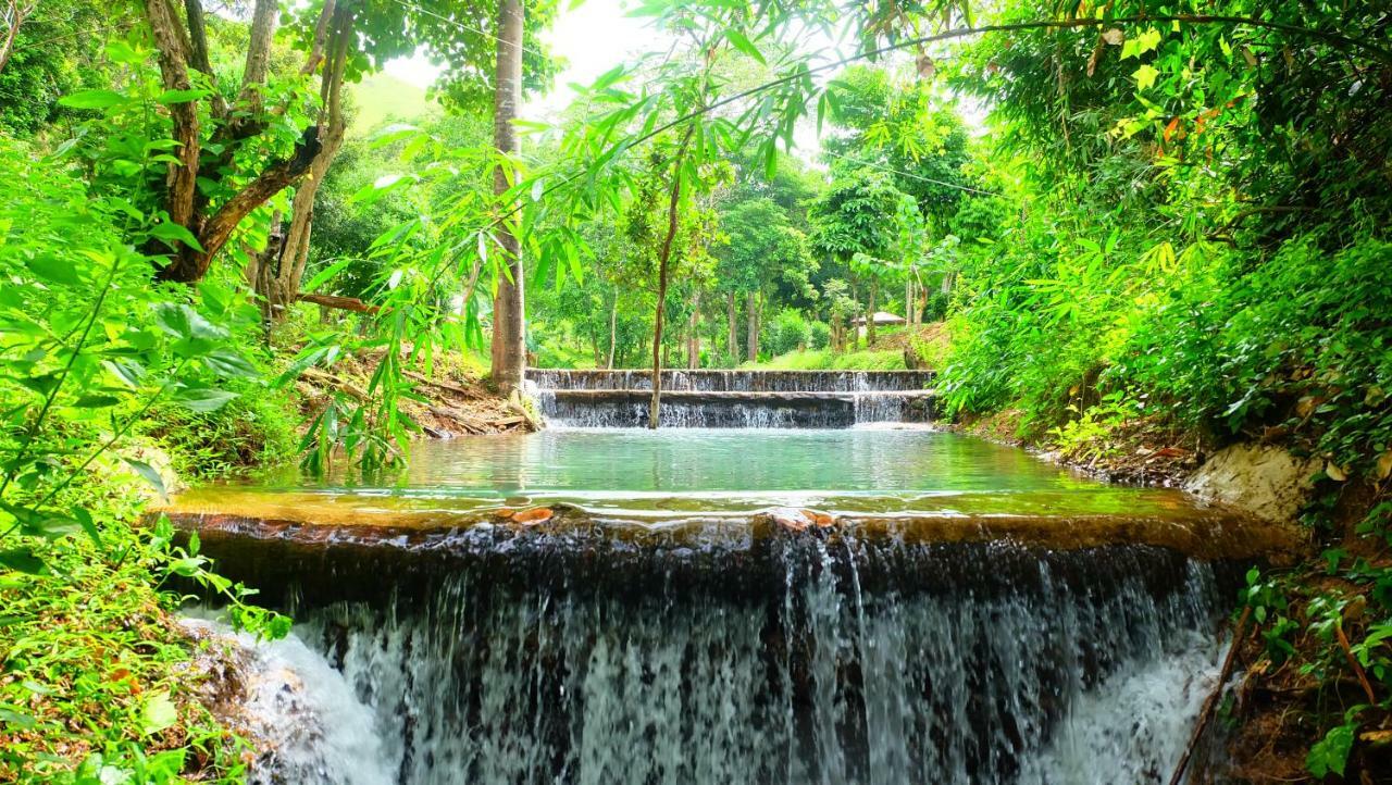 Mount Avangan Eco Adventure Park Corón Exterior foto